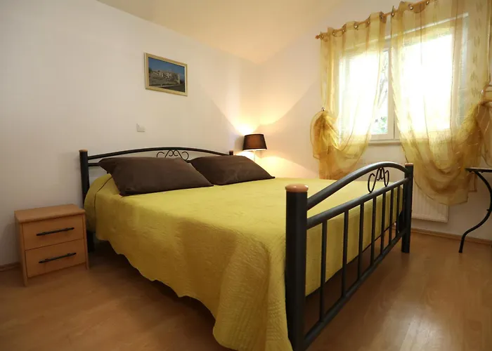 Apartments Salona