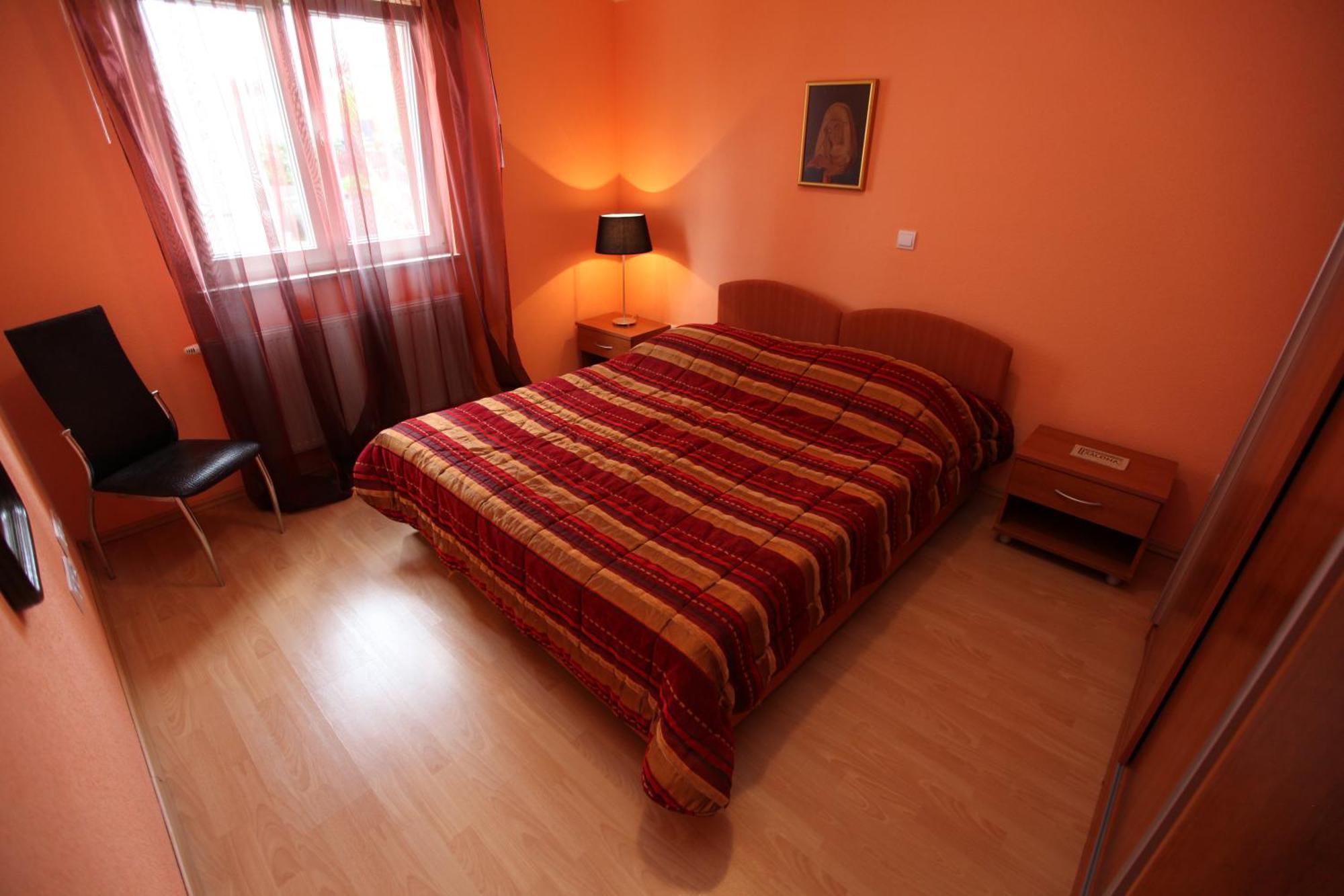 Salona Apartmán *